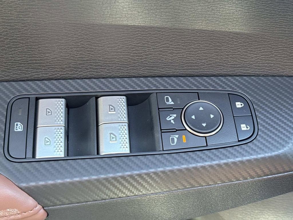 New 2026 Mitsubishi Outlander SEL FWD image 12