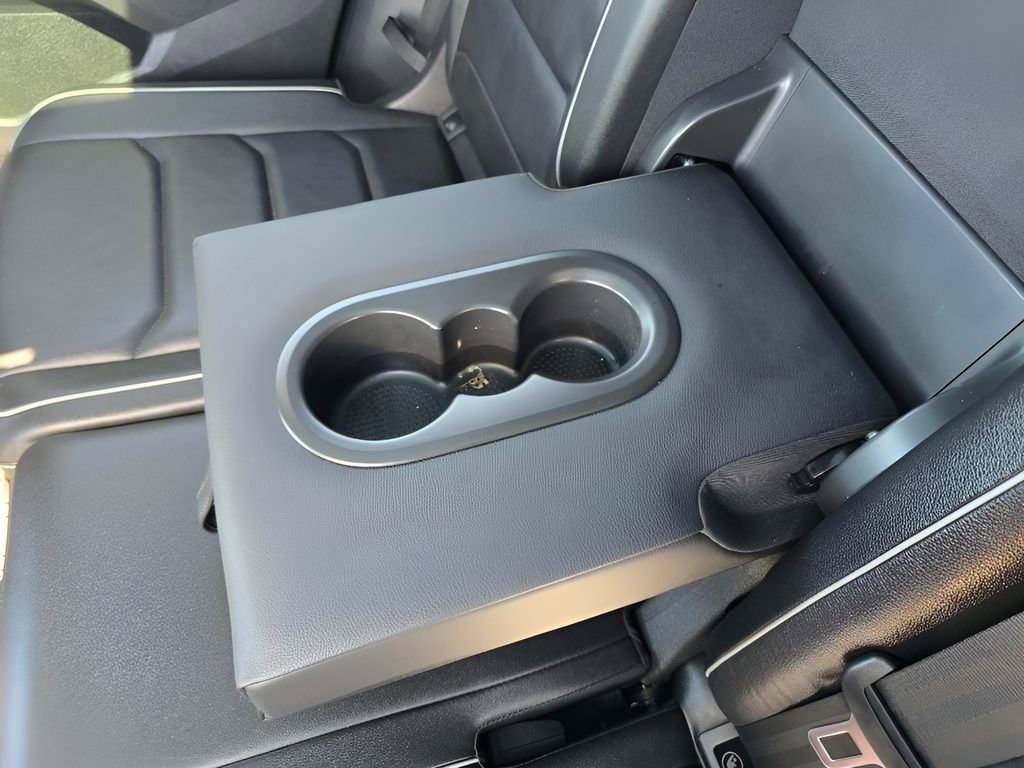 Used 2021 Volkswagen Tiguan SEL Premium R-Line image 30