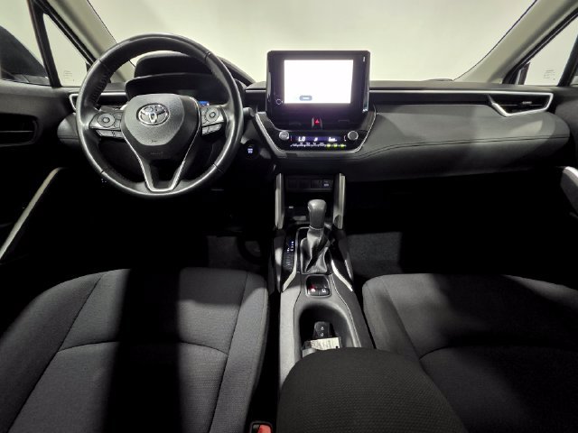 Used 2024 Toyota Corolla Cross LE AWD/4WD image 14