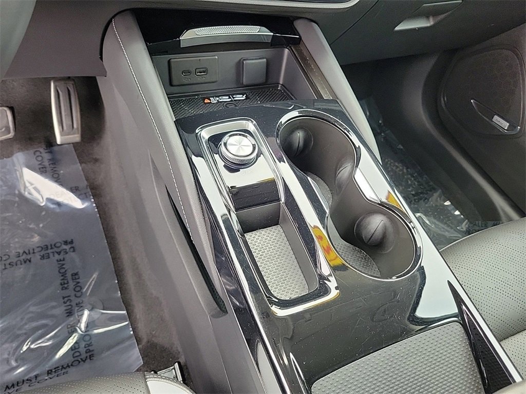 Used 2025 Buick Envision Sport Touring image 27