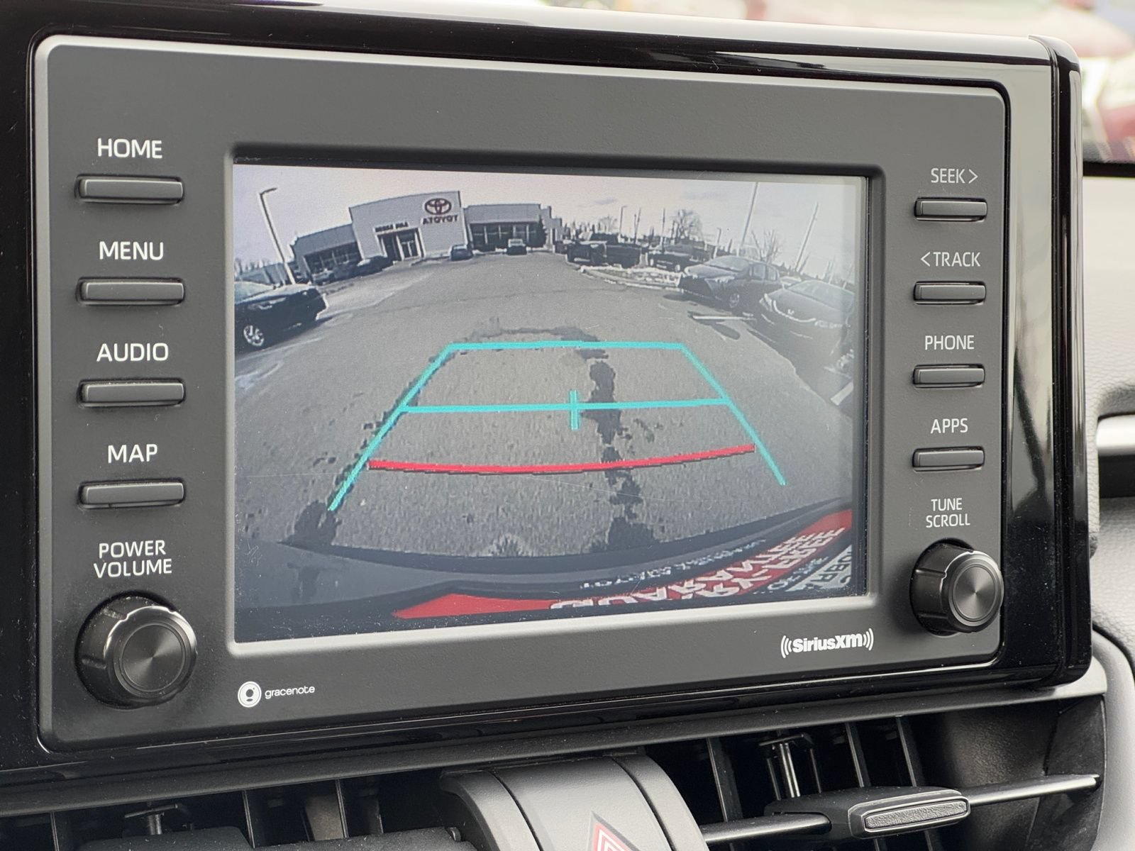 Used 2022 Toyota RAV4 XLE AWD/4WD image 22