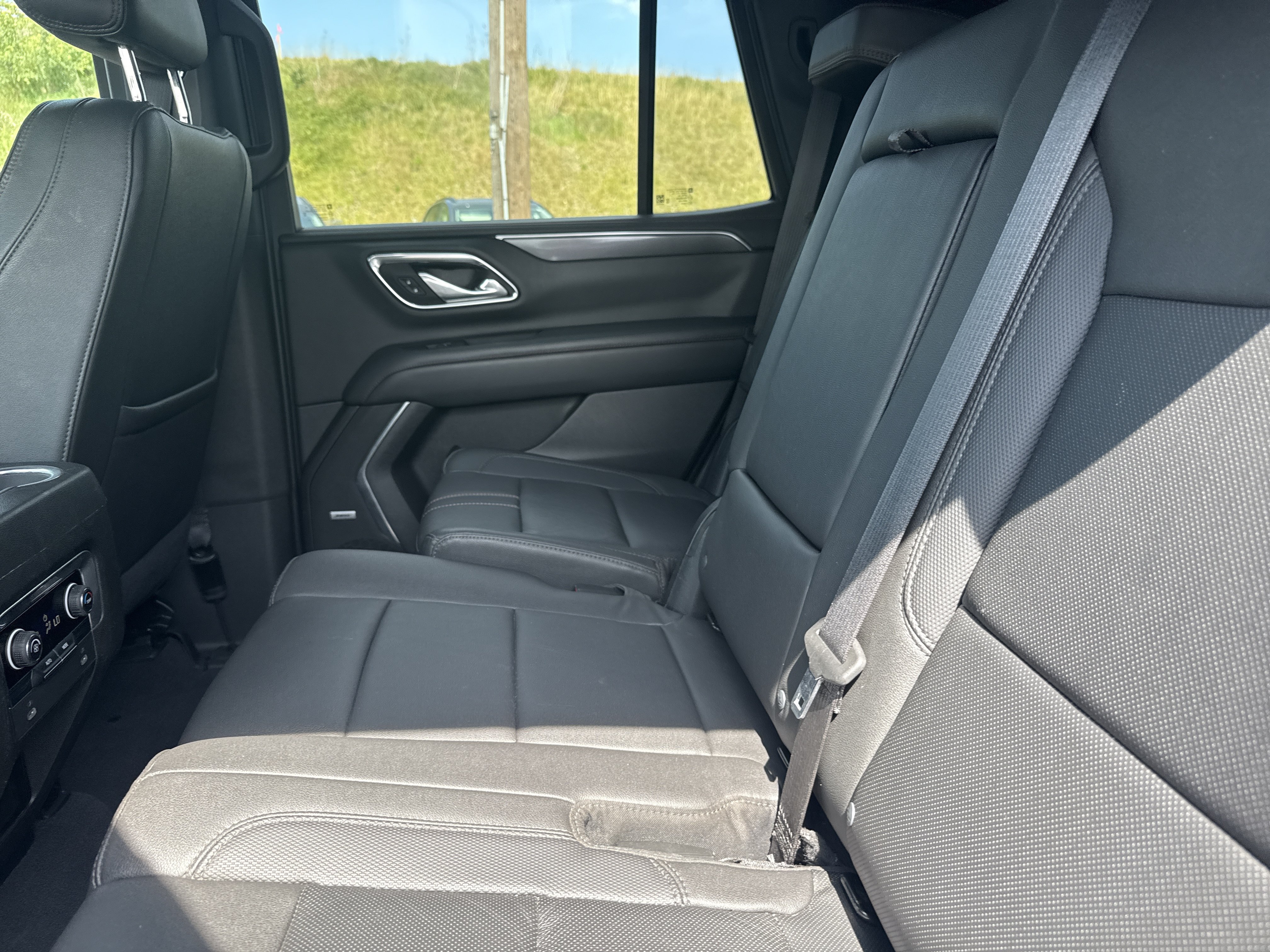 Used 2023 Chevrolet Tahoe RST AWD/4WD image 13