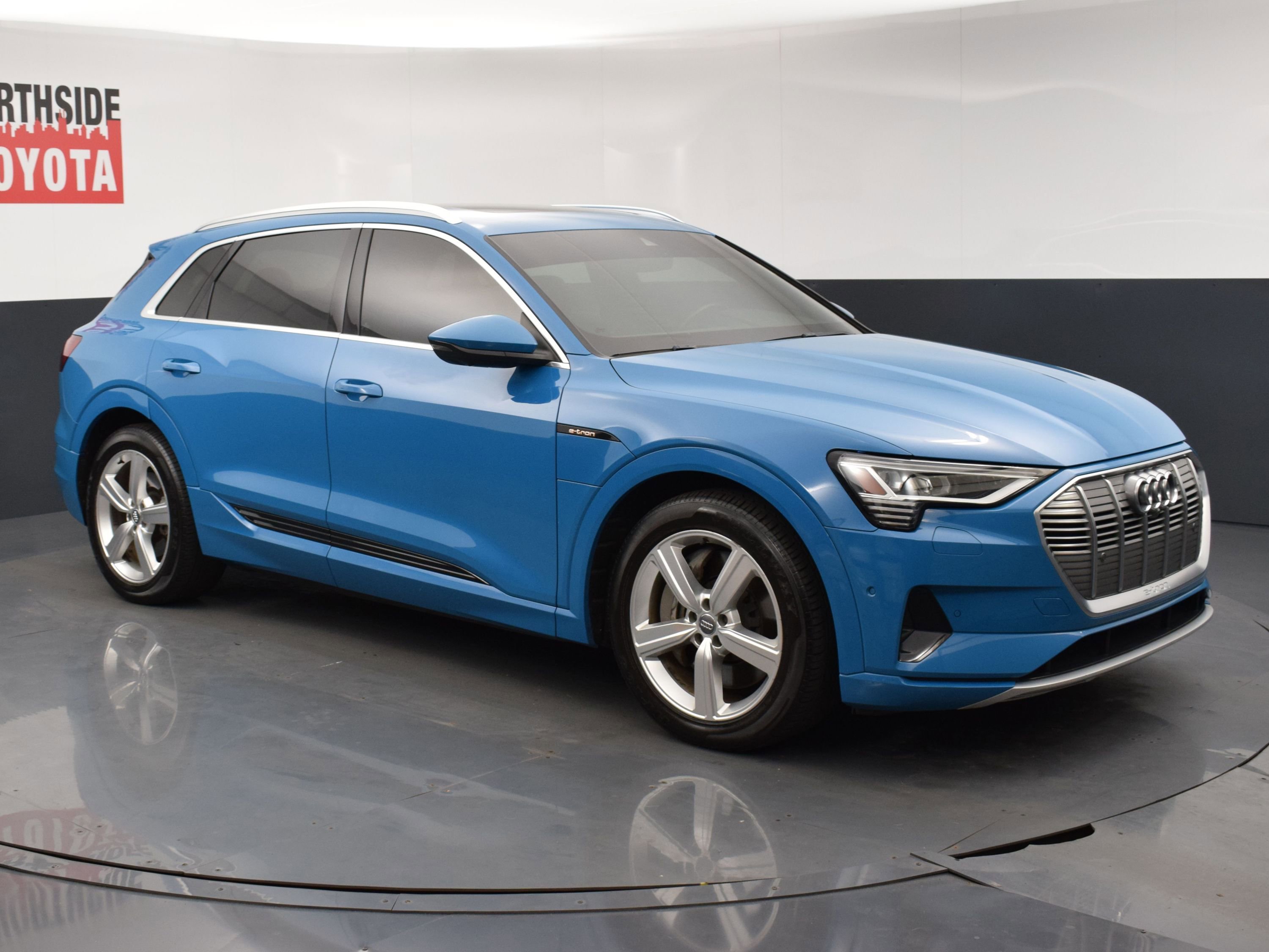 Used 2019 Audi e-tron Premium Plus AWD/4WD image 6