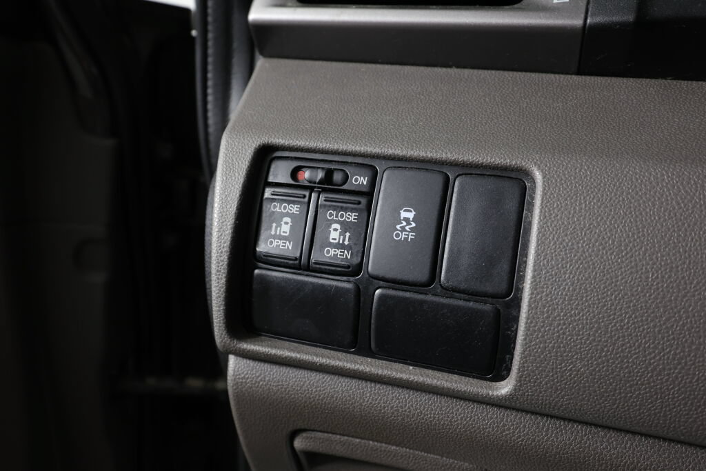 Used 2015 Honda Odyssey EX image 29