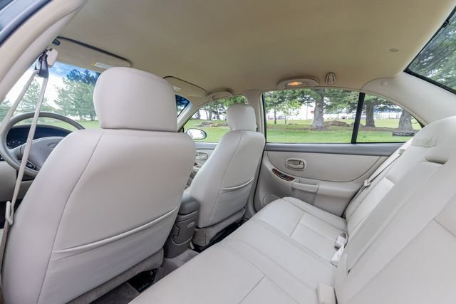 Used 1999 Oldsmobile Intrigue GLS FWD image 12