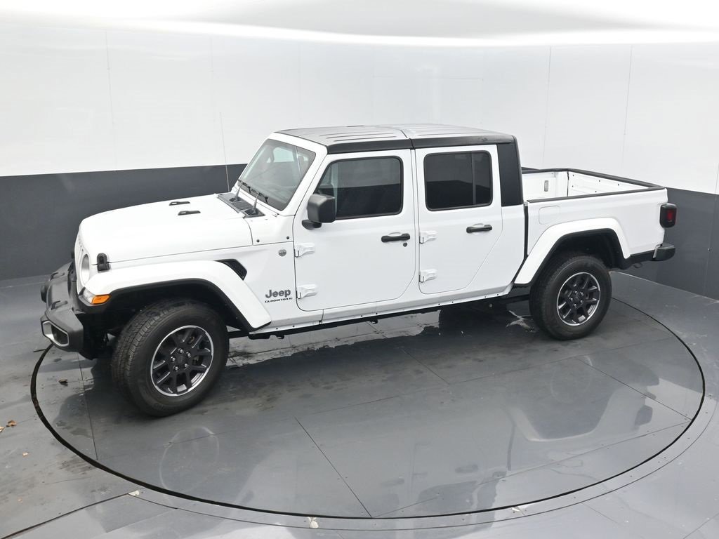 Certified 2023 Jeep Gladiator Overland image 38