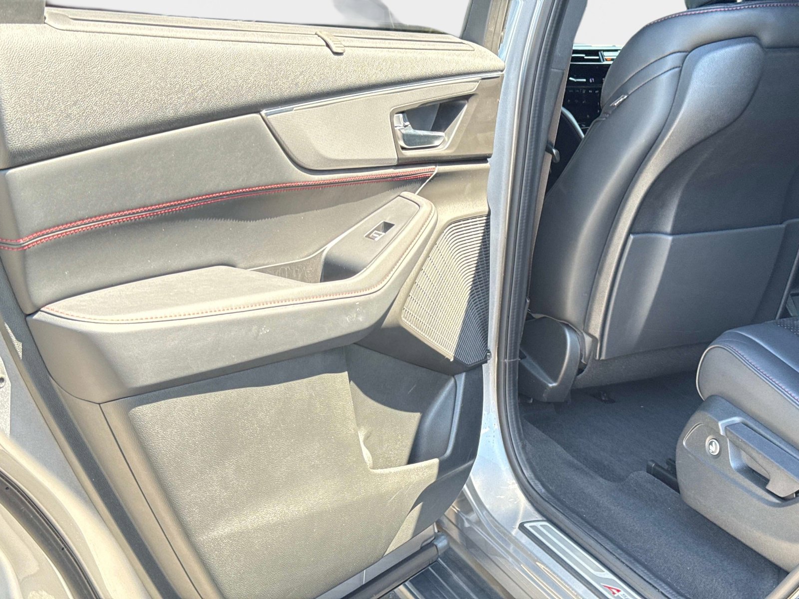 Used 2022 Acura MDX A-Spec AWD/4WD image 32