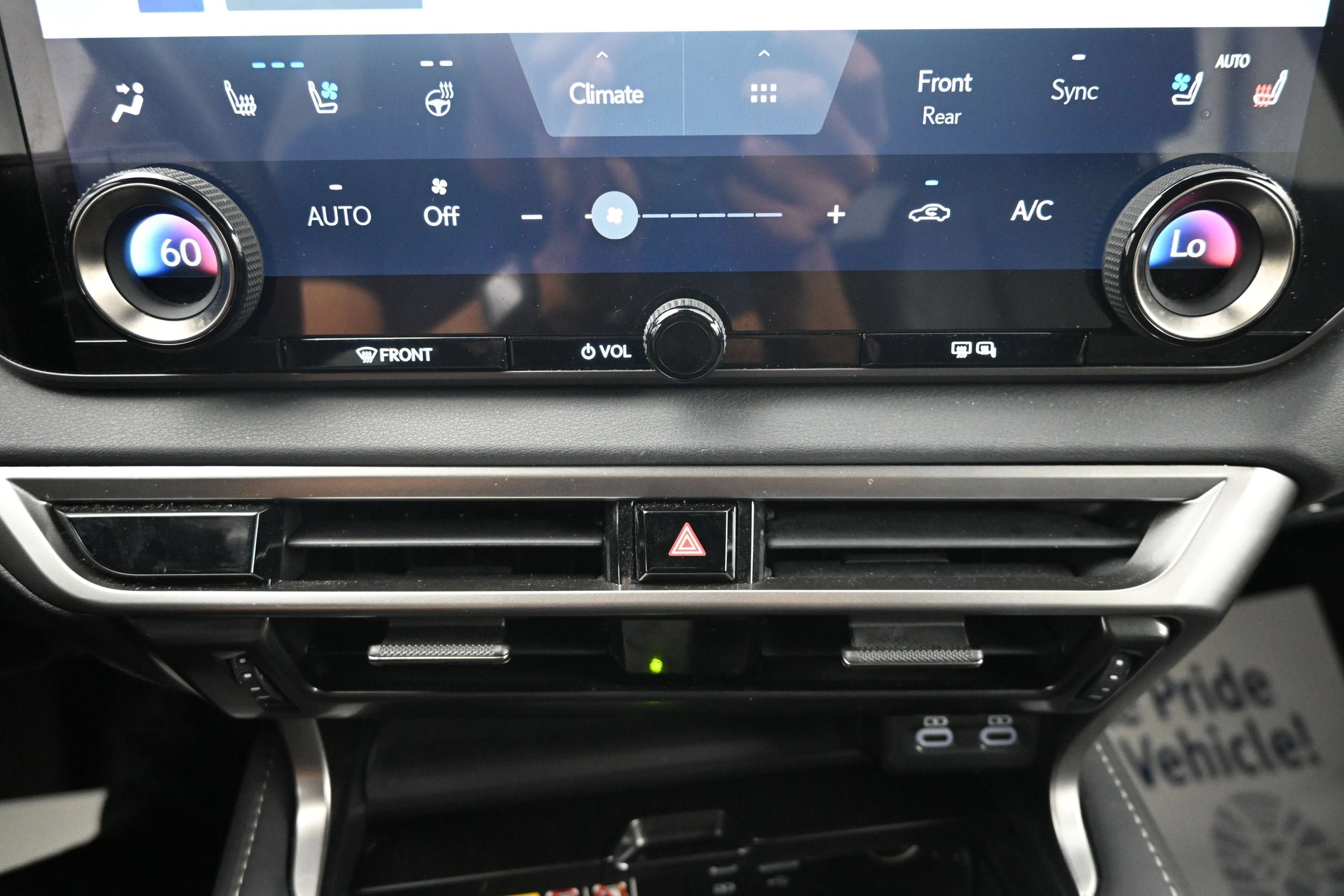 Used 2023 Lexus RX 350h w/ Accessory Package (2T) AWD/4WD image 17