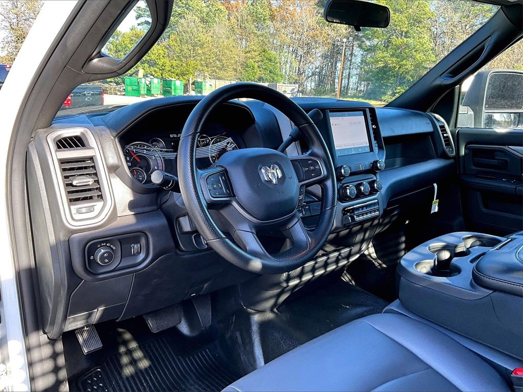 Used 2024 RAM 5500 Tradesman image 20