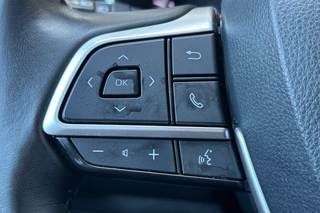 Used 2023 Toyota Highlander XLE FWD image 37