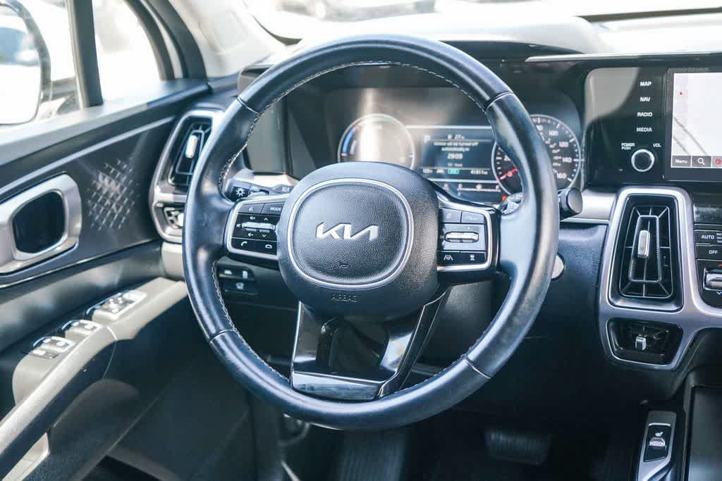 Certified 2024 Kia Sorento EX AWD/4WD image 14