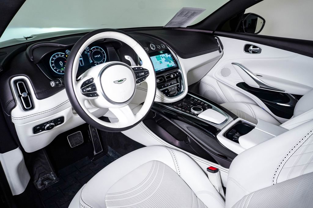 Used 2023 Aston Martin DBX AWD/4WD image 23