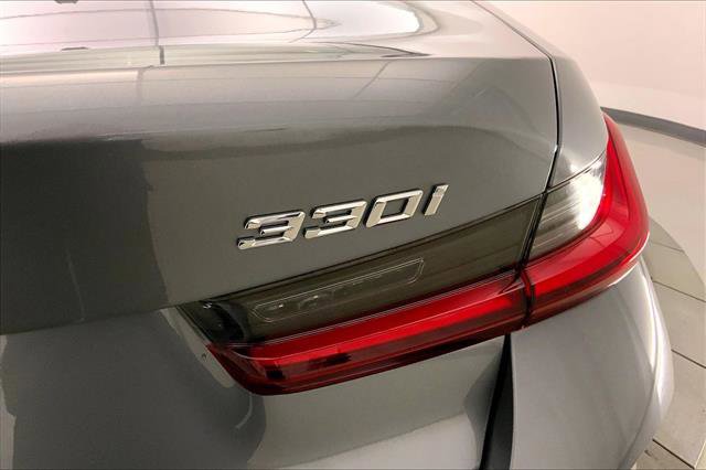 Used 2024 BMW 330i xDrive Sedan w/ Premium Package image 30