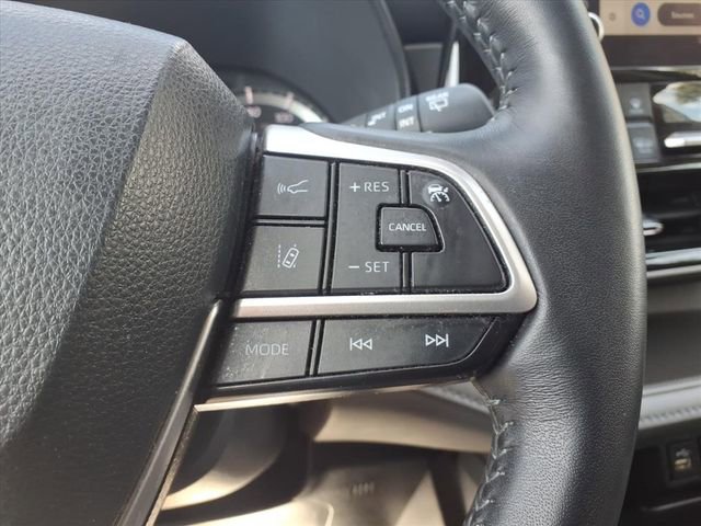 Used 2024 Toyota Highlander LE image 17
