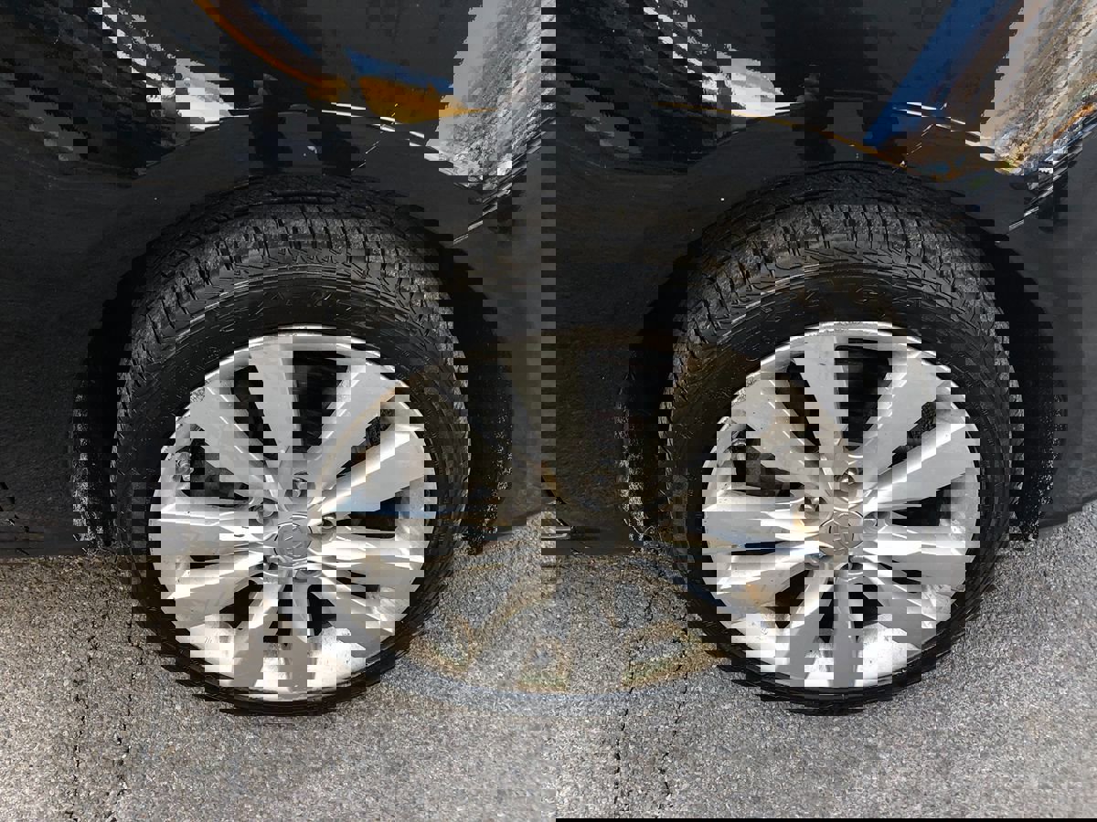 Used 2010 Kia Forte SX image 8