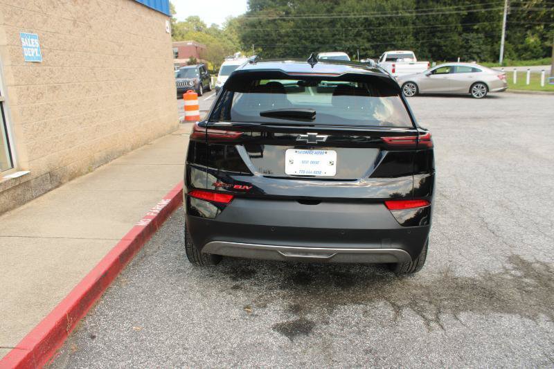 Used 2023 Chevrolet Bolt EUV LT w/ Convenience Package FWD image 5