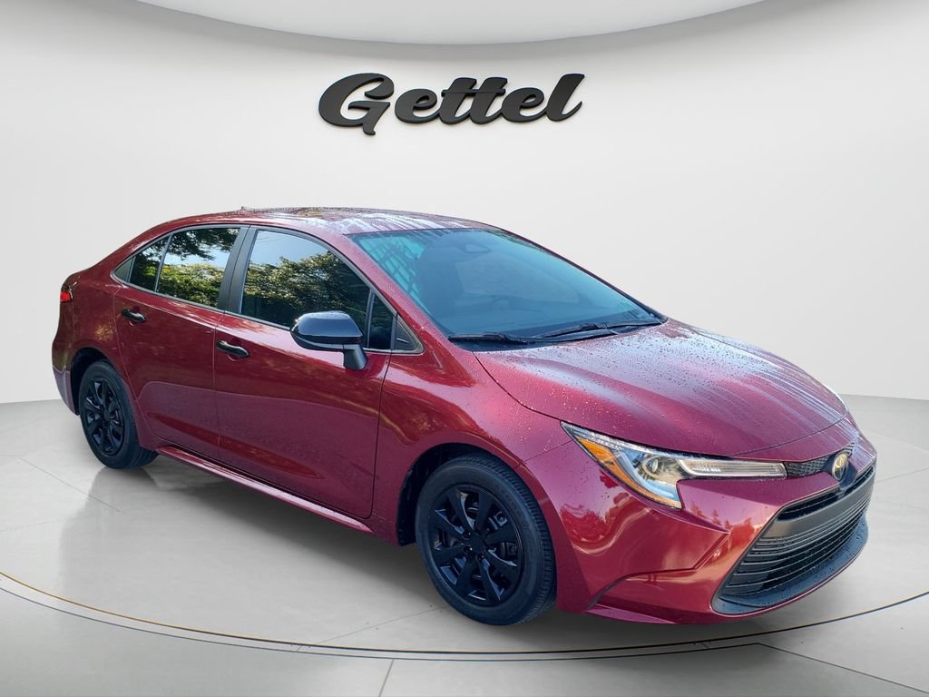 Certified 2024 Toyota Corolla LE FWD image 3
