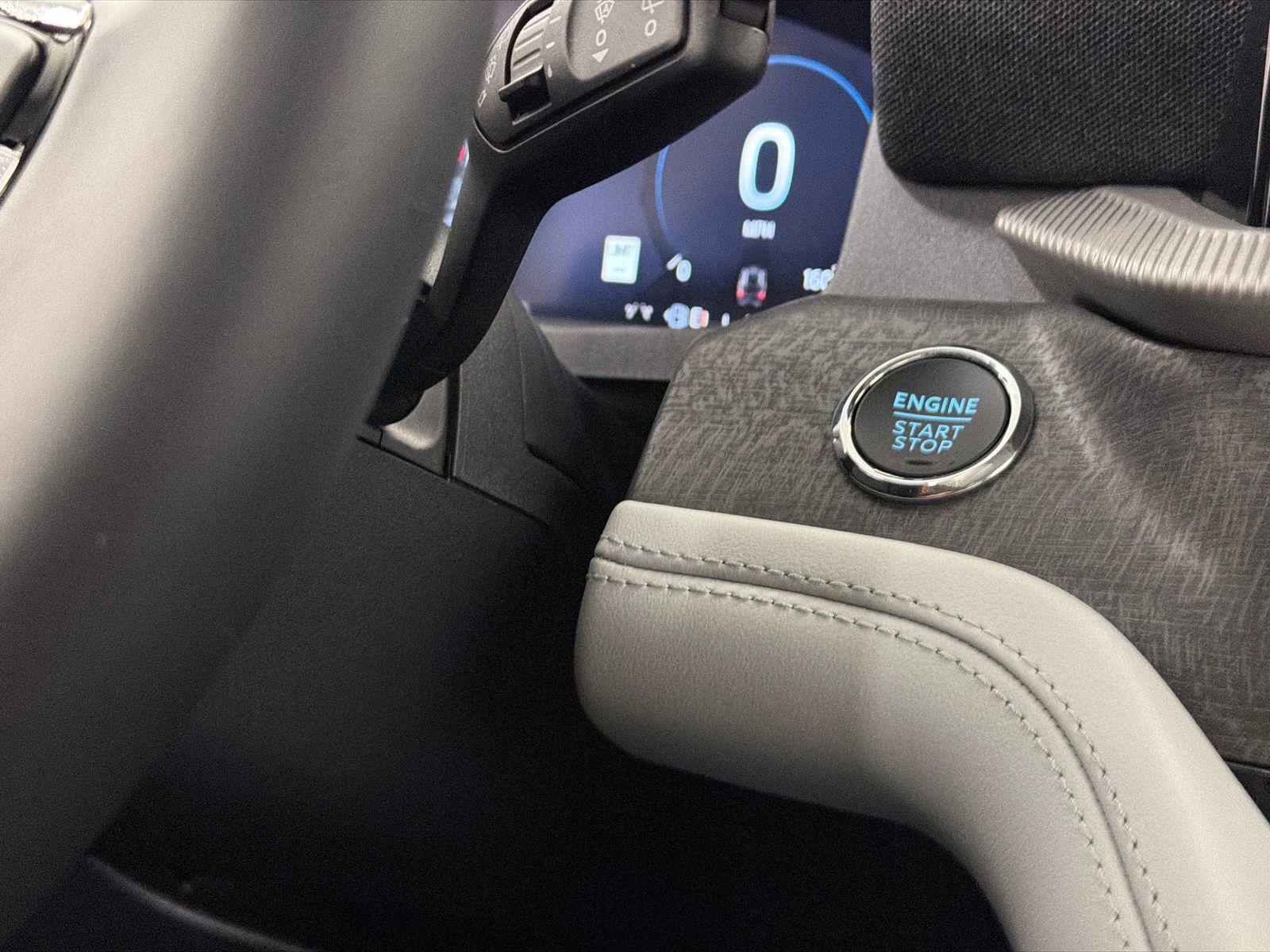 New 2026 Ford Explorer Platinum w/ LUX Leather Package image 32