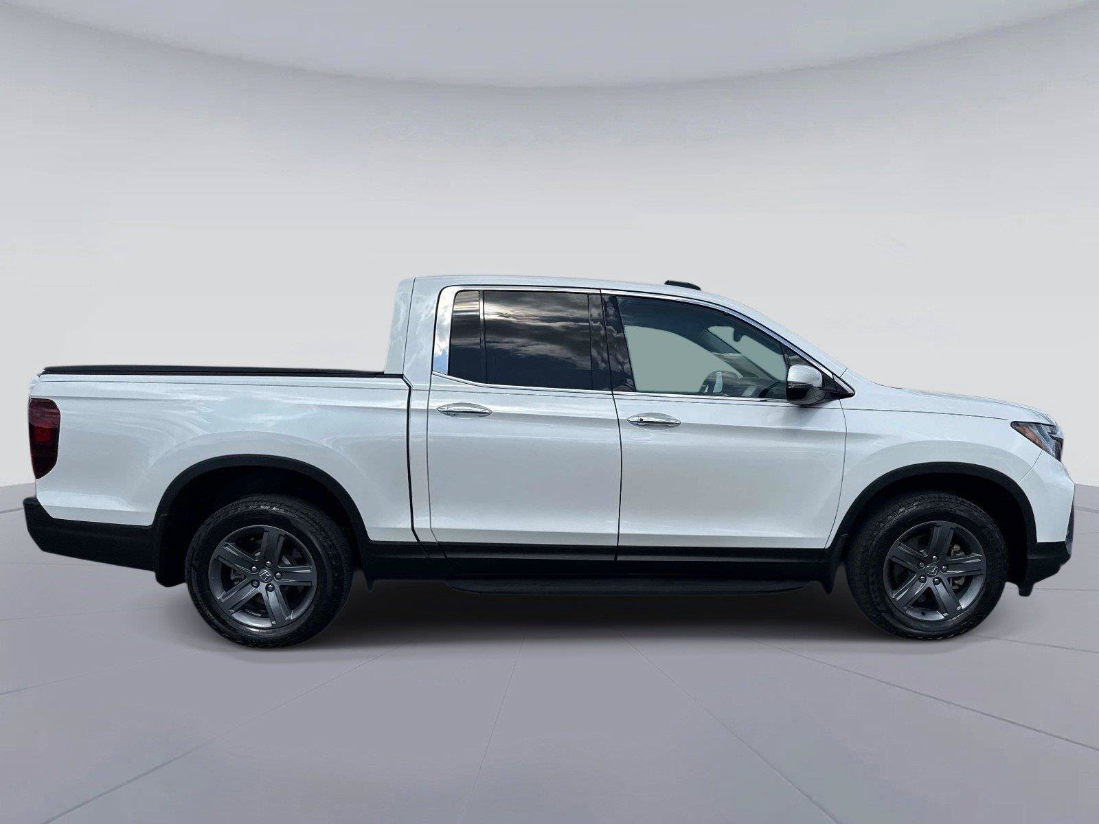 Certified 2023 Honda Ridgeline RTL-E image 2