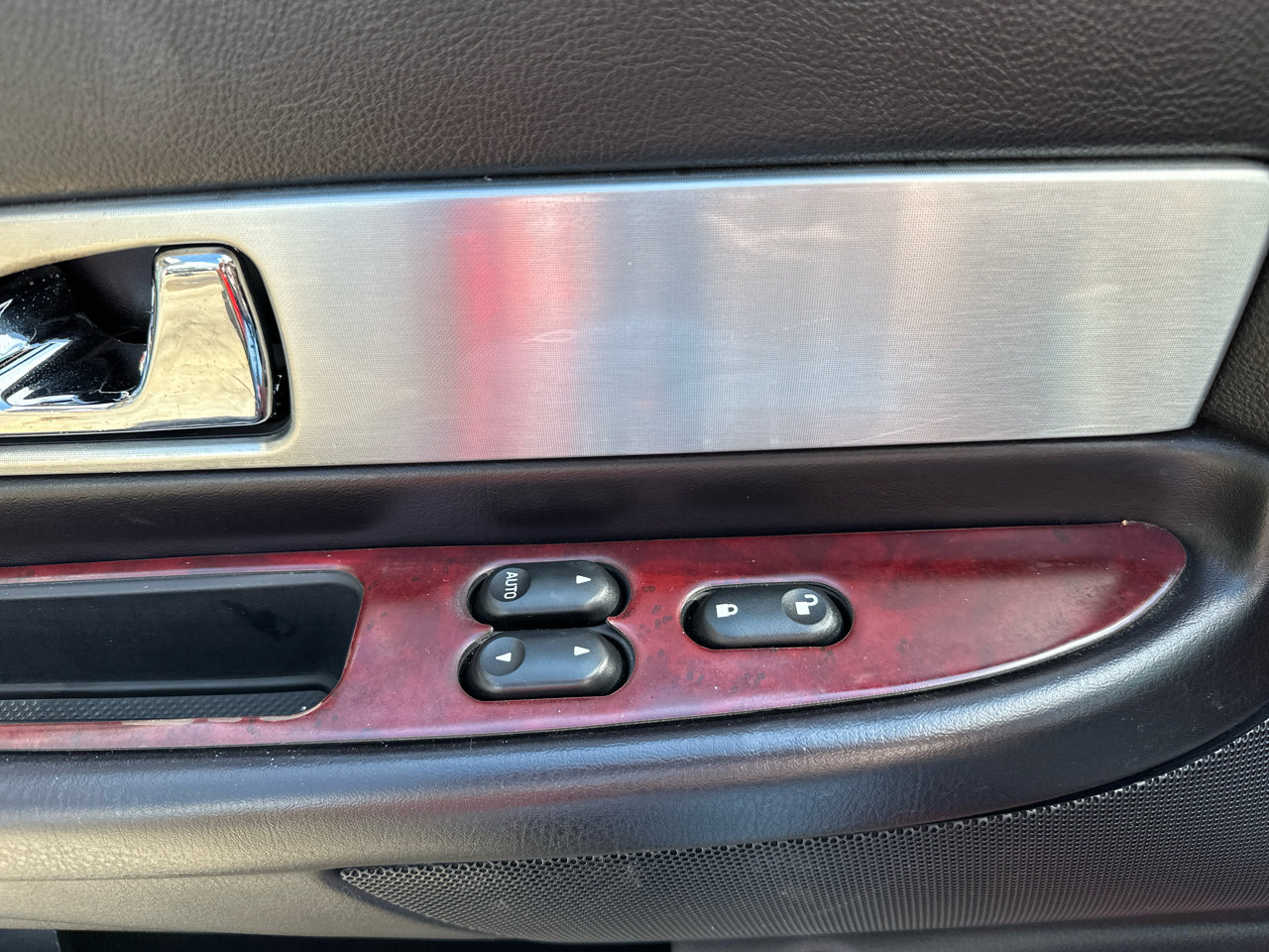 Used 2003 Ford Thunderbird image 15