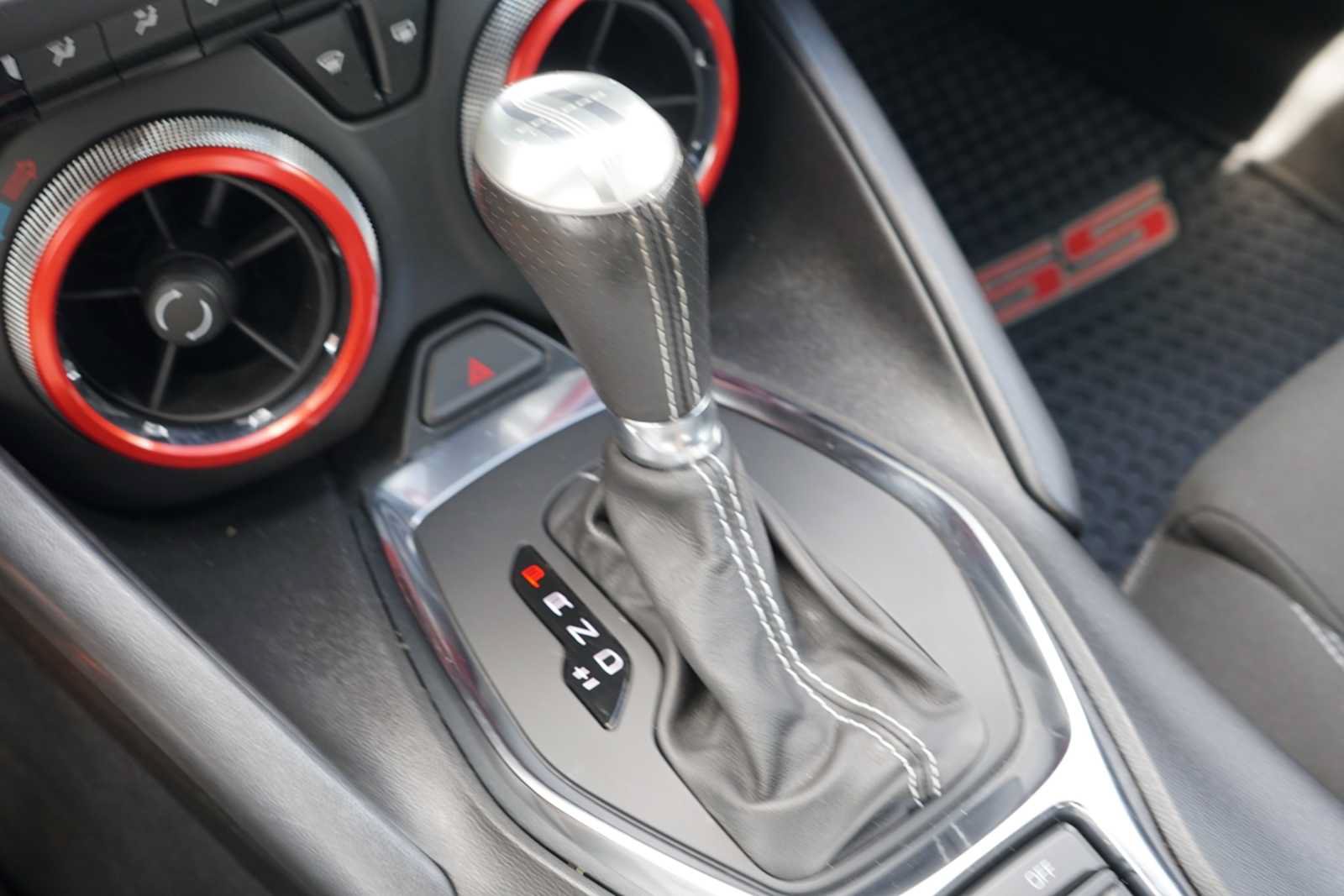 Used 2021 Chevrolet Camaro SS RWD image 13