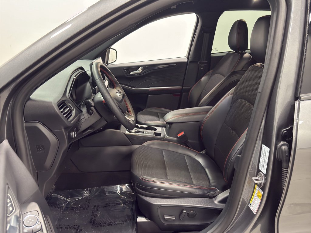 Used 2025 Ford Escape ST-Line w/ Tech Pack #1 image 10