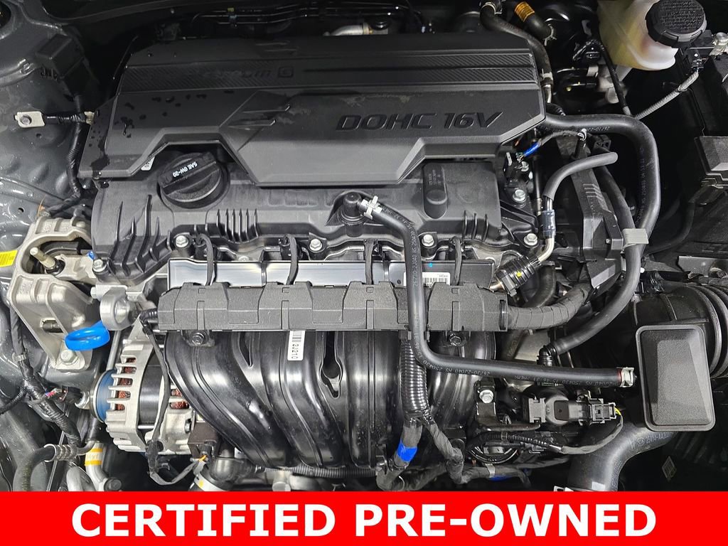 Certified 2025 Hyundai Elantra Limited image 31