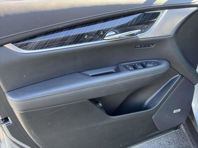 Certified 2025 Cadillac XT6 Premium Luxury w/ Technology Package image 15