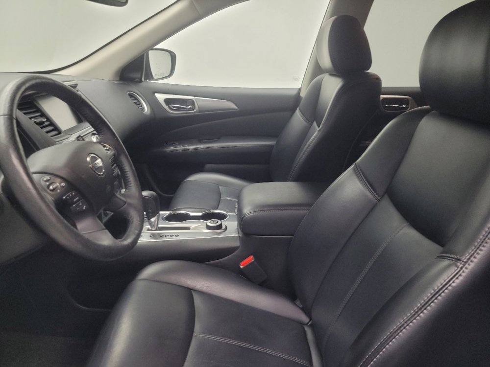 Used 2018 Nissan Pathfinder SL w/ Midnight Edition Package AWD/4WD image 17