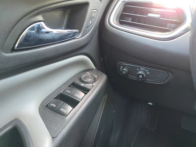 Used 2022 Chevrolet Equinox LT FWD image 19