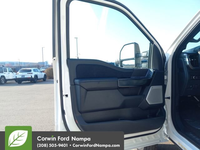 New 2026 Ford F450 Platinum w/ FX4 Off-Road Package image 10