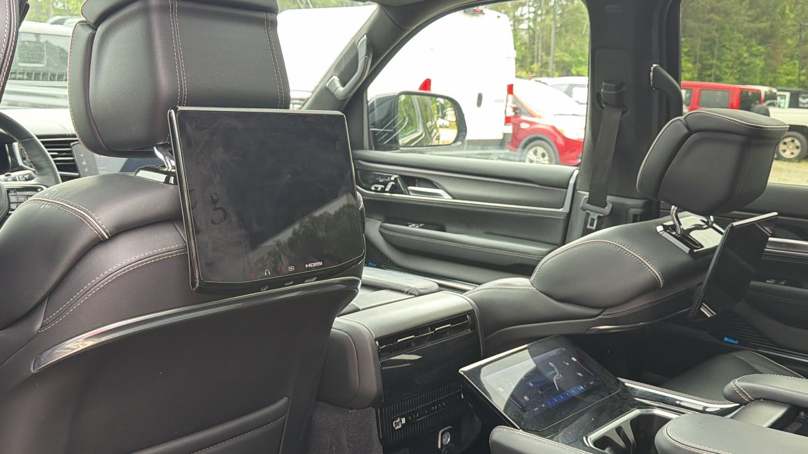 Certified 2025 Jeep Grand Wagoneer Series II Obsidian w/ Quick Order Packagew 28T AWD/4WD image 25