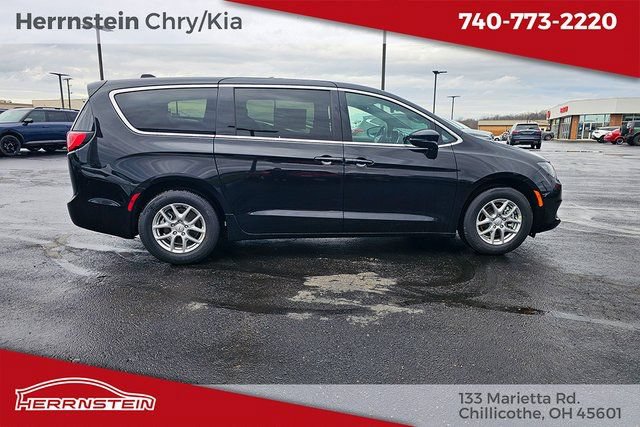 New 2026 Chrysler Voyager LX FWD image 31