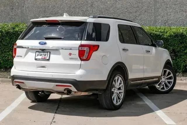 Used 2016 Ford Explorer Limited image 10