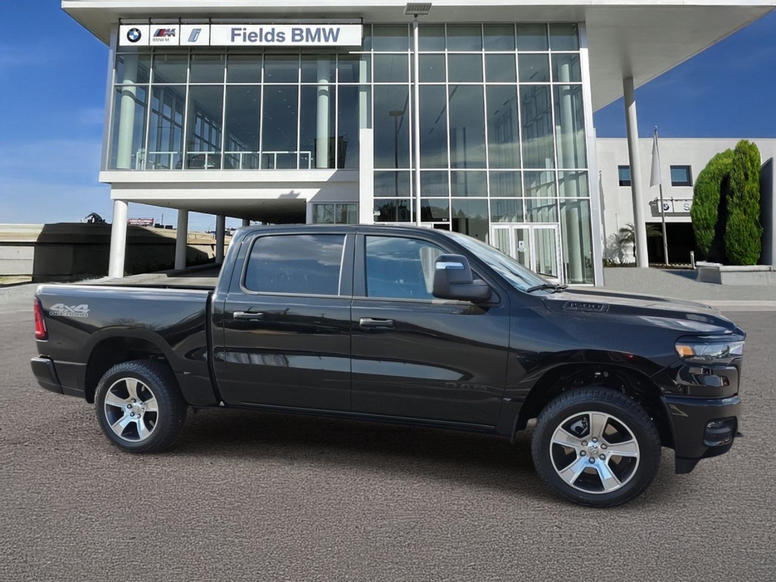 Used 2025 RAM 1500 Tradesman w/ Off Road Group AWD/4WD image 1