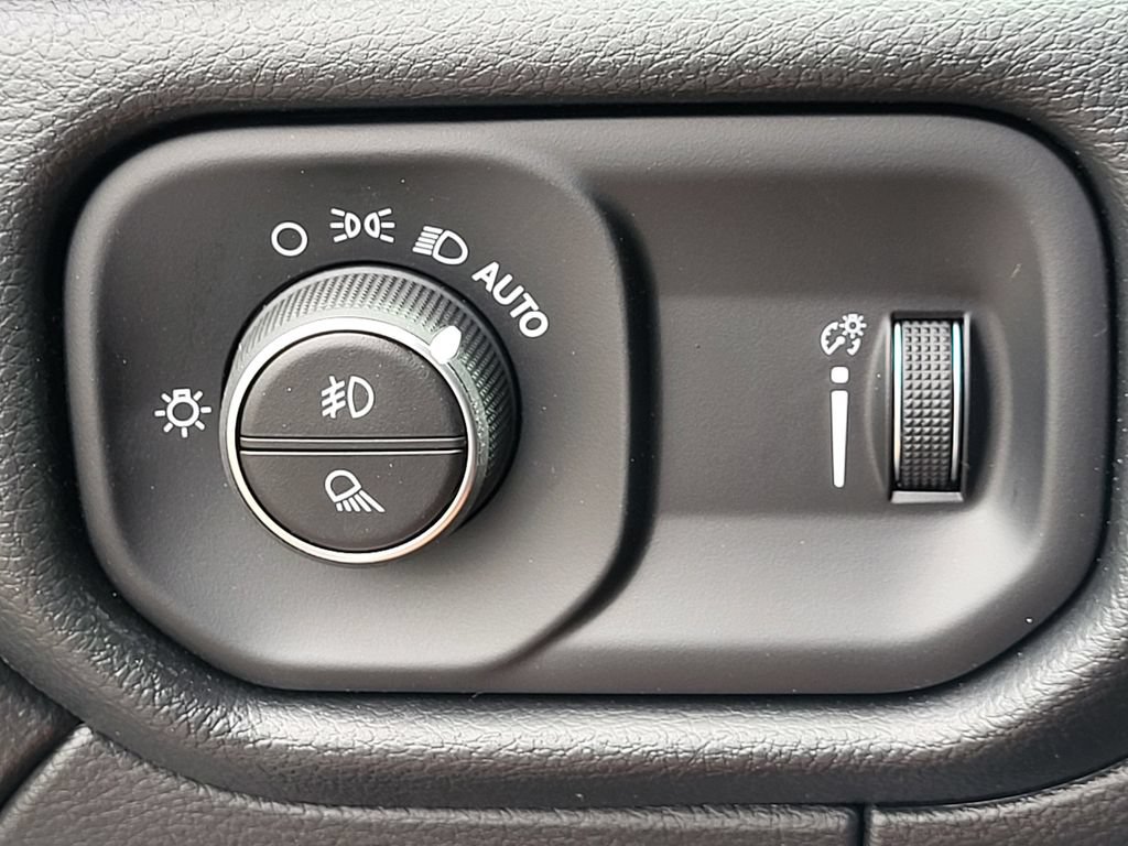 New 2026 RAM 2500 Tradesman AWD/4WD image 23