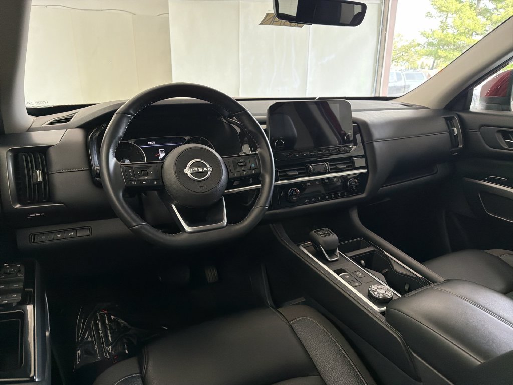 Certified 2024 Nissan Pathfinder SL AWD/4WD image 21