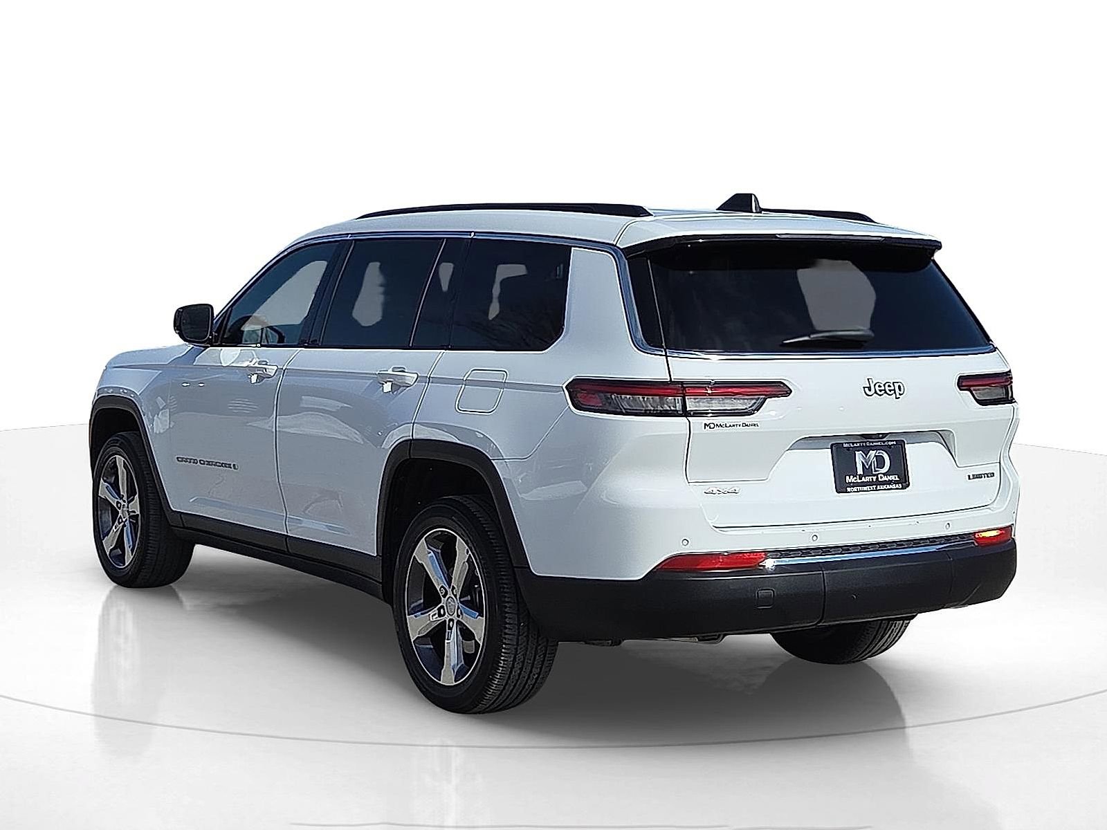 Used 2025 Jeep Grand Cherokee L Limited w/ Trailer Tow Package image 4