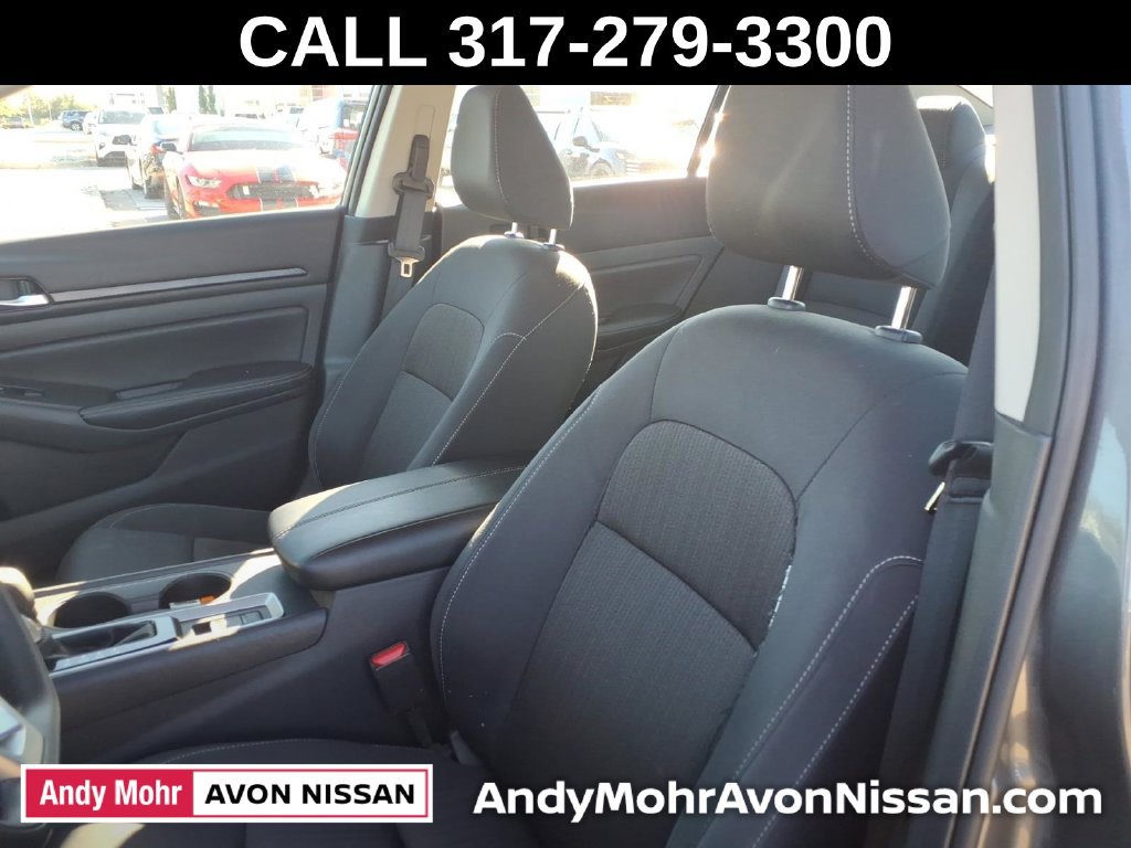 Used 2025 Nissan Altima 2.5 SV AWD/4WD image 17