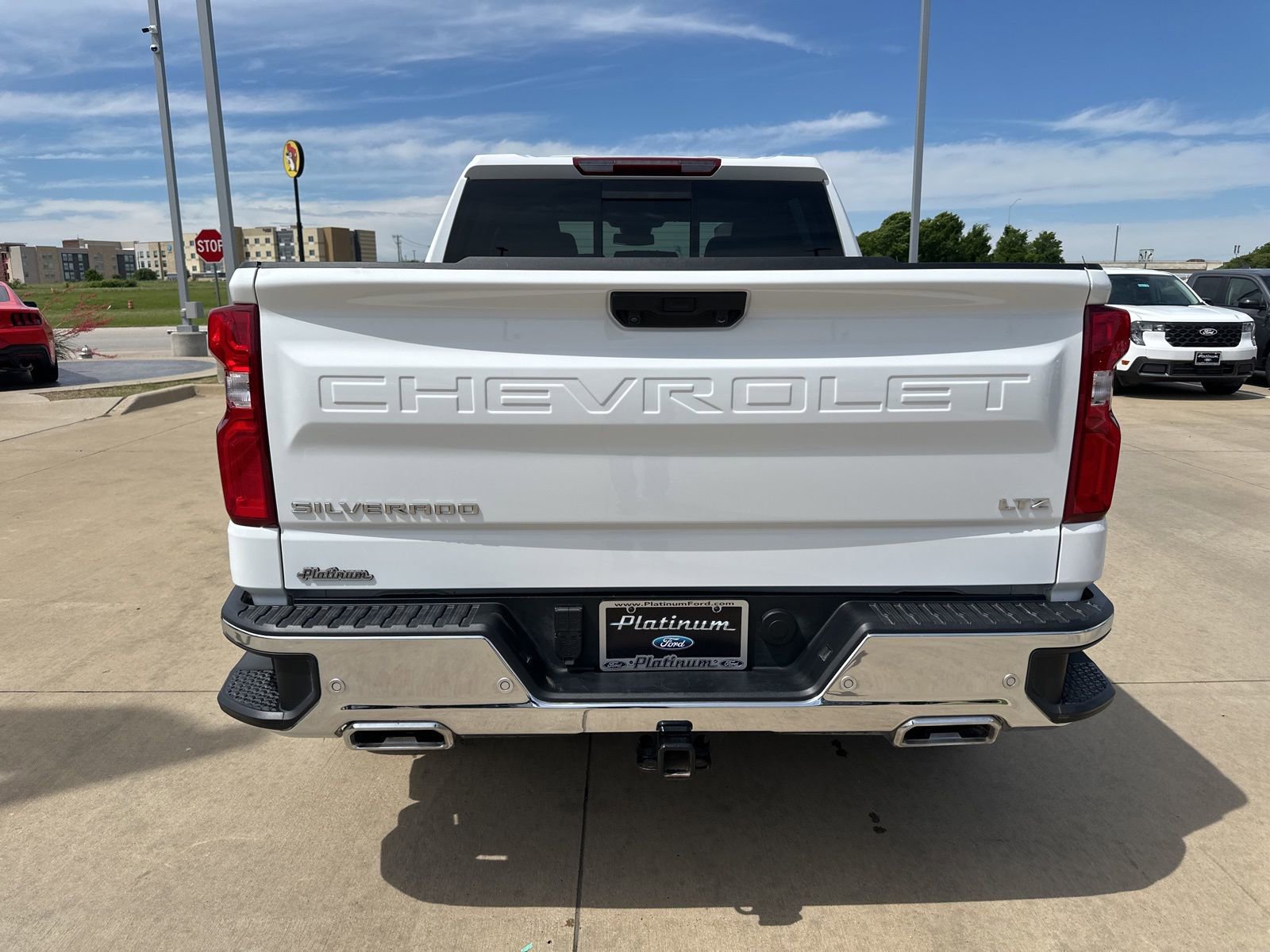 Used 2025 Chevrolet Silverado 1500 LTZ image 4
