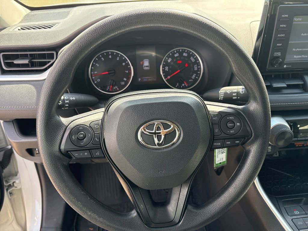 Used 2021 Toyota RAV4 LE FWD image 16