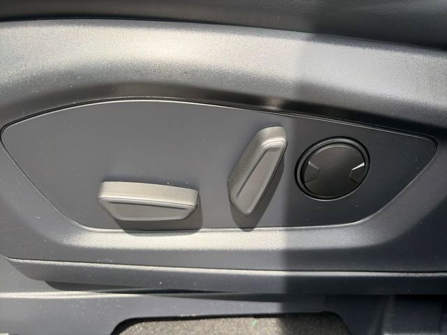 Used 2025 Ford Explorer ST image 18