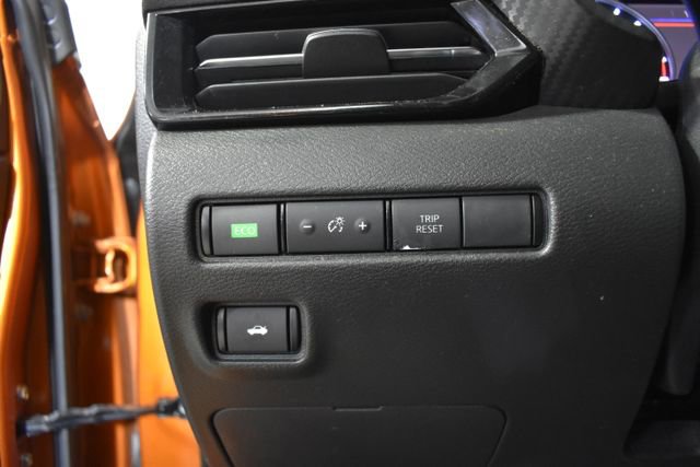 Used 2021 Nissan Sentra SR FWD image 13