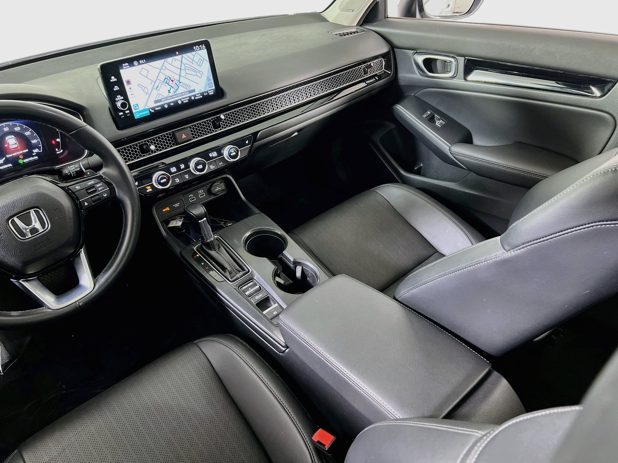 Used 2023 Honda Civic Touring image 24