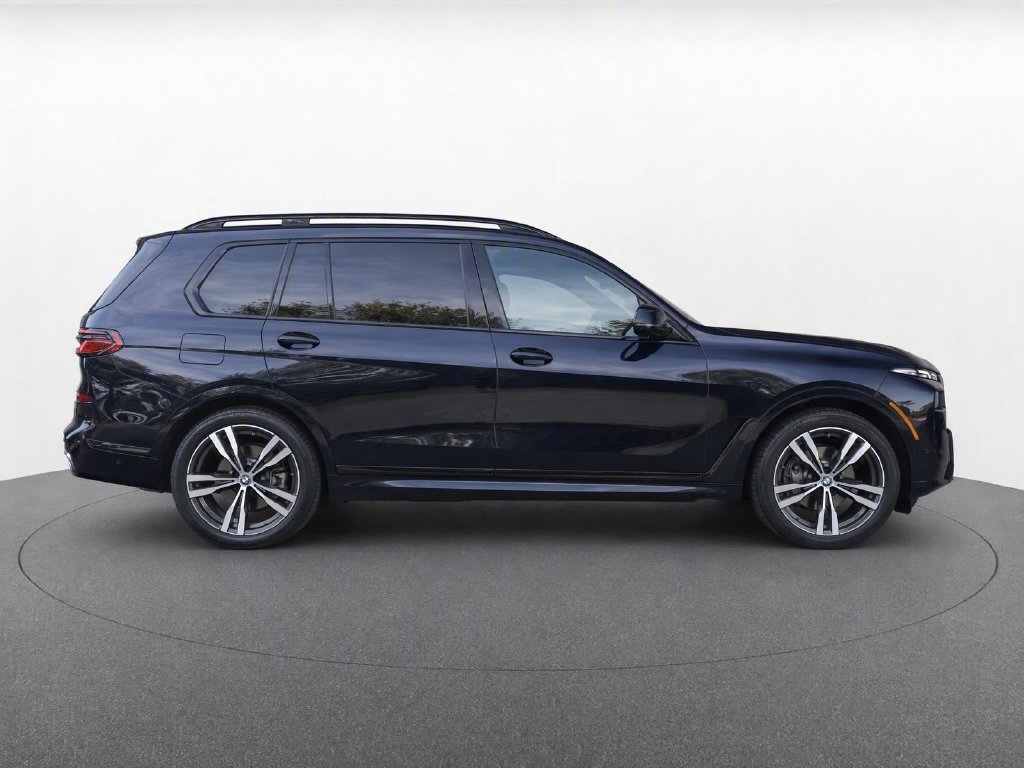 Certified 2024 BMW X7 xDrive40i w/ Executive Package AWD/4WD image 7