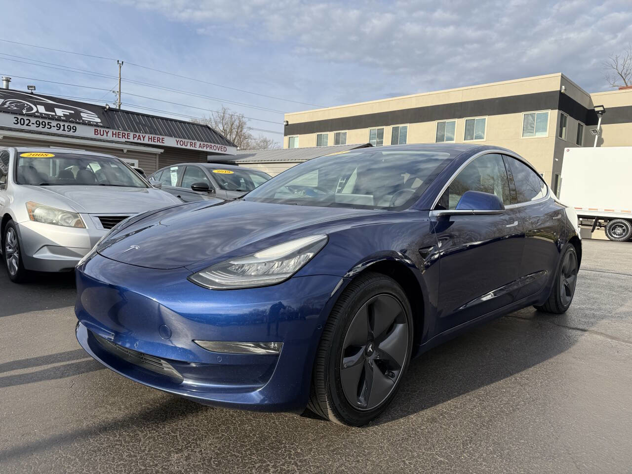 Used 2018 Tesla Model 3 Long Range image 1