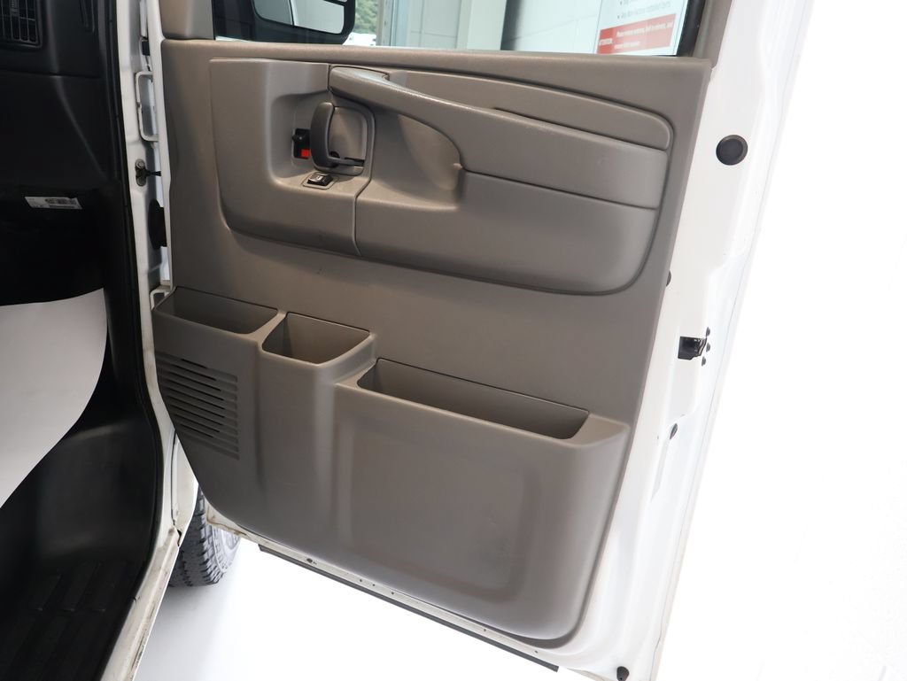 Used 2013 Chevrolet Express 3500 LT w/ LT Preferred Equipment Group RWD image 25