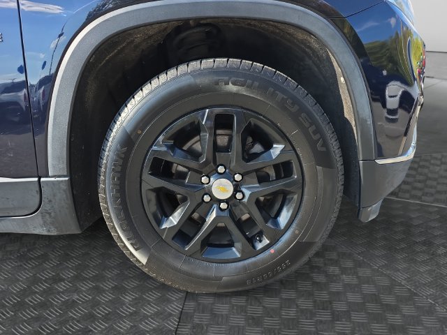 Used 2020 Chevrolet Traverse LT FWD image 35