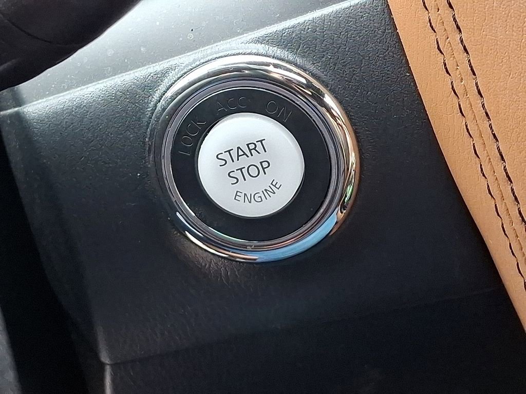 Used 2024 INFINITI QX80 Sensory image 26