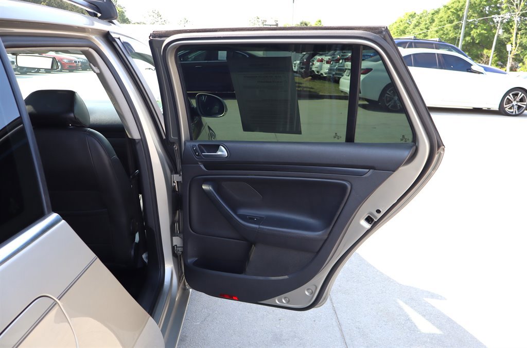 Used 2012 Volkswagen Jetta TDI FWD image 34